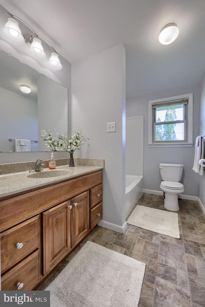 299 Rolling Terrace photo 26