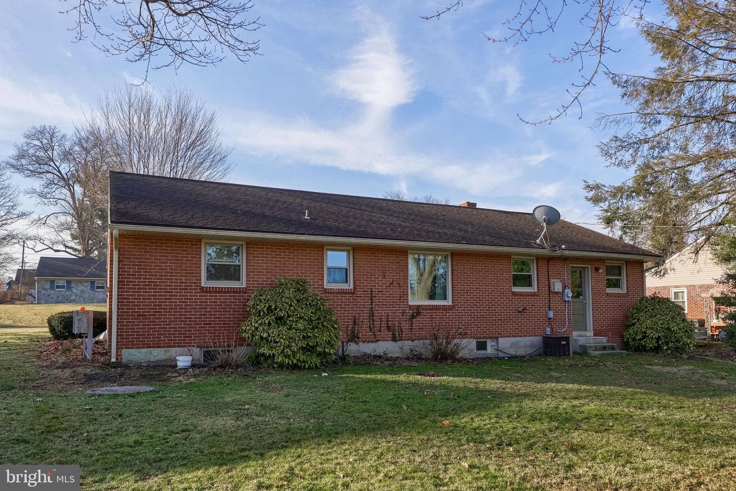 299 Rolling Terrace photo 8