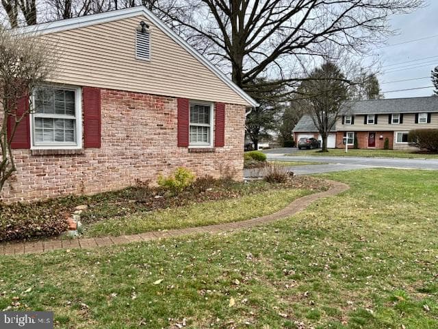 229 Pleasant View Drive photo 3