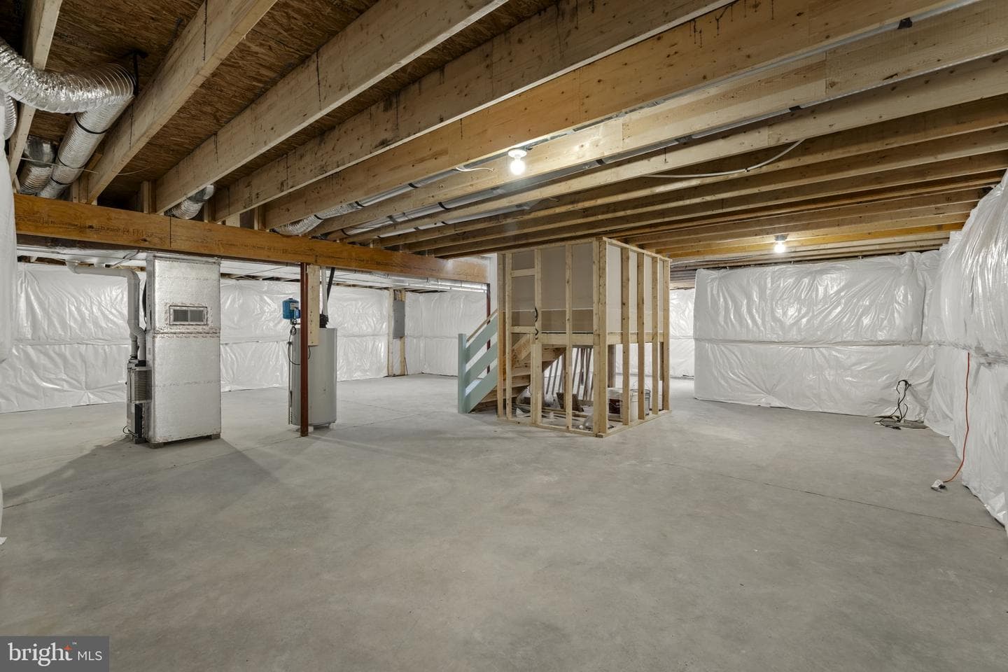 586 Stockdale Drive photo 43