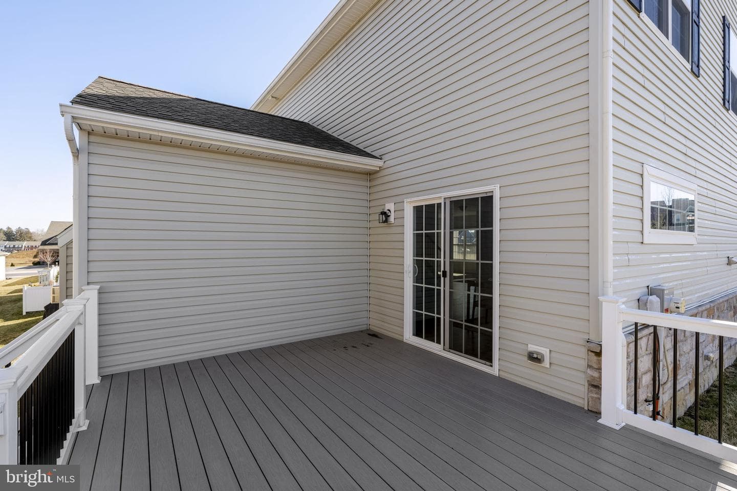 586 Stockdale Drive photo 49