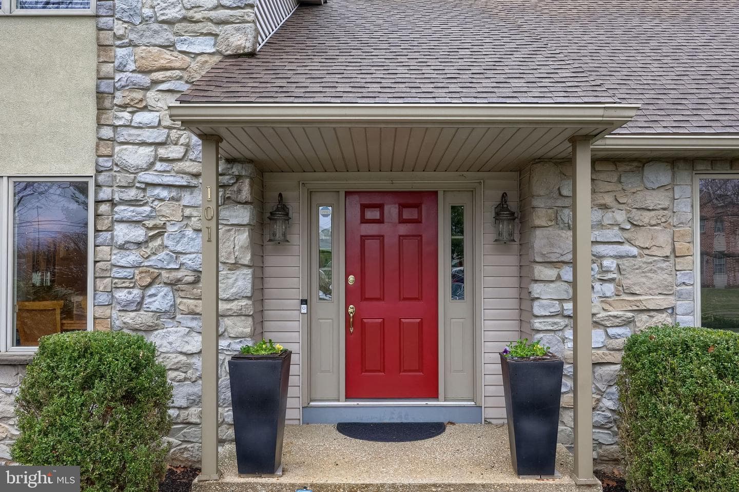 101 Chapel Lane photo 2