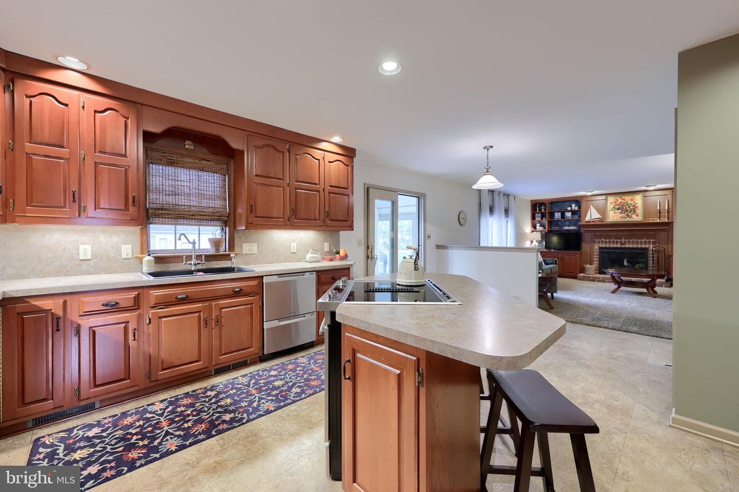 131 Milton Circle photo 22