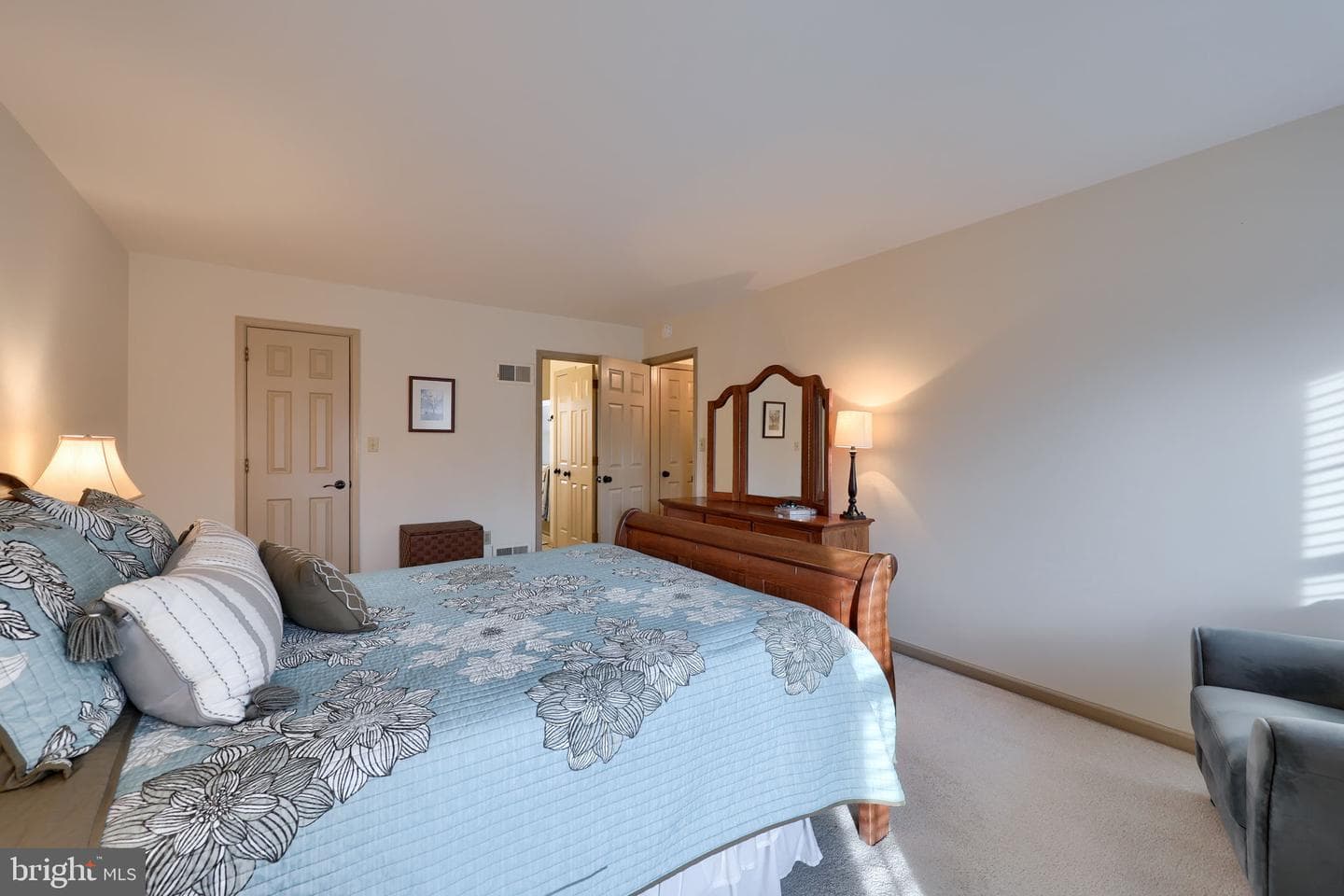 131 Milton Circle photo 37