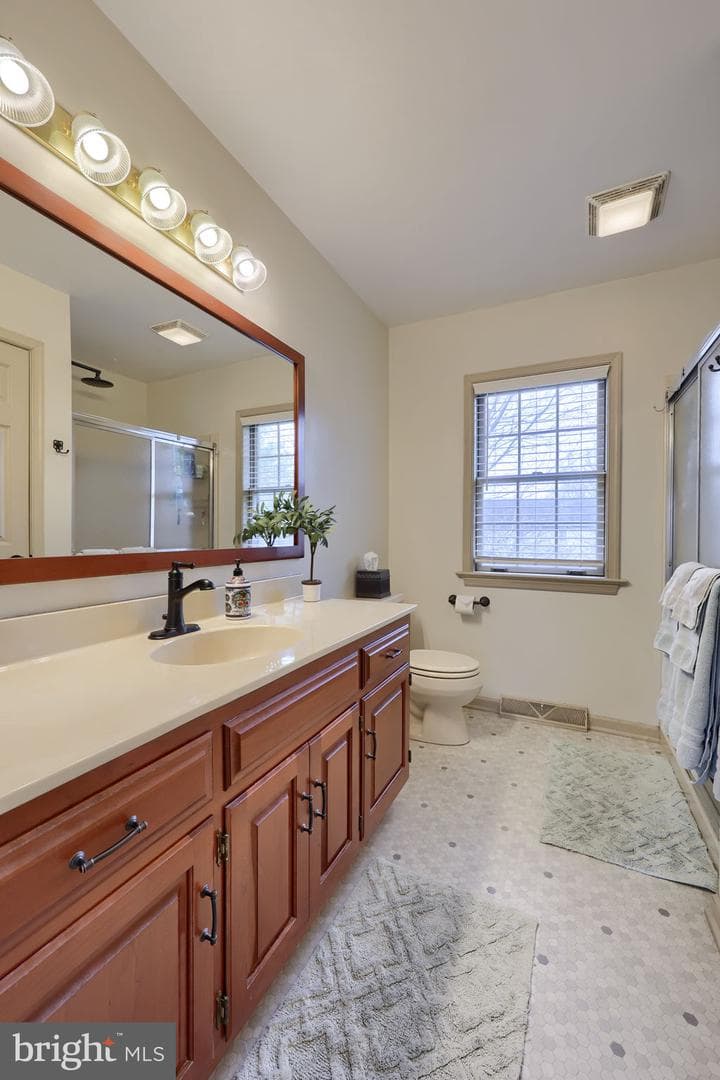 131 Milton Circle photo 39