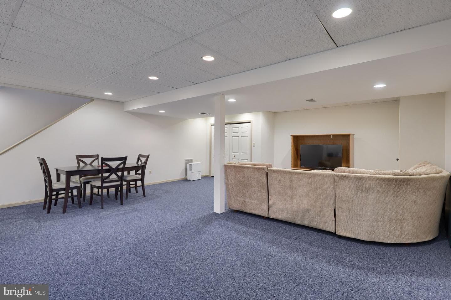 131 Milton Circle photo 48