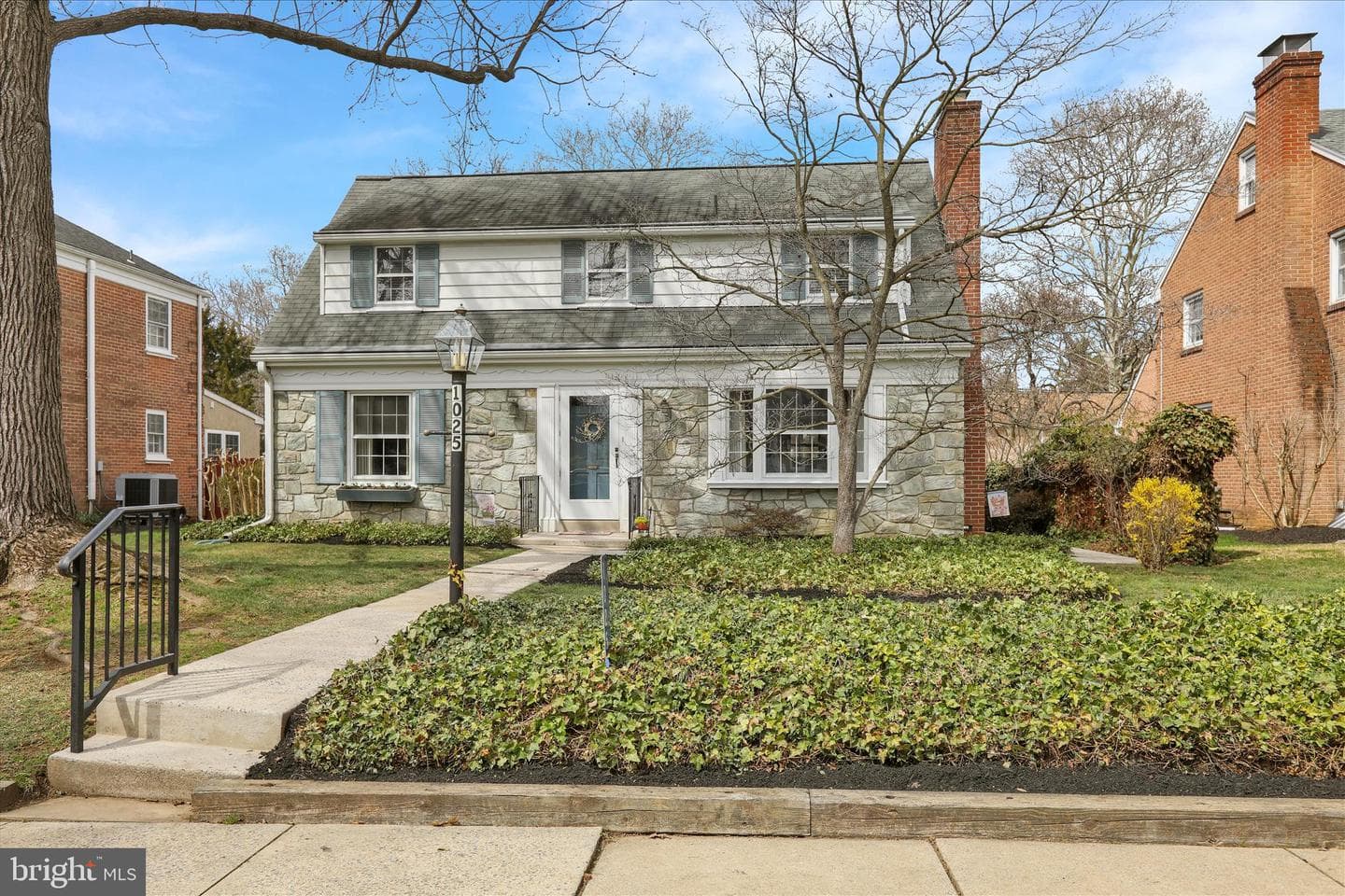 1025 Helen Avenue photo 2