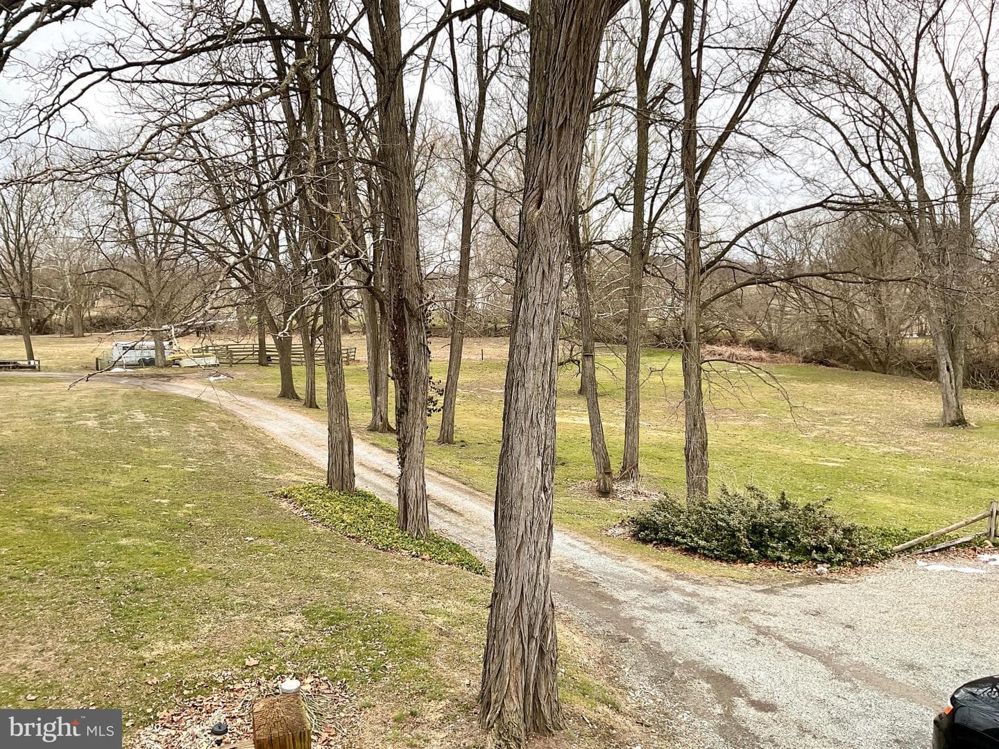 77 Paradise Lane photo 25