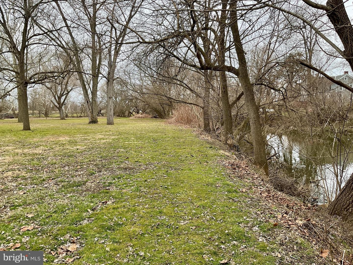 77 Paradise Lane photo 31