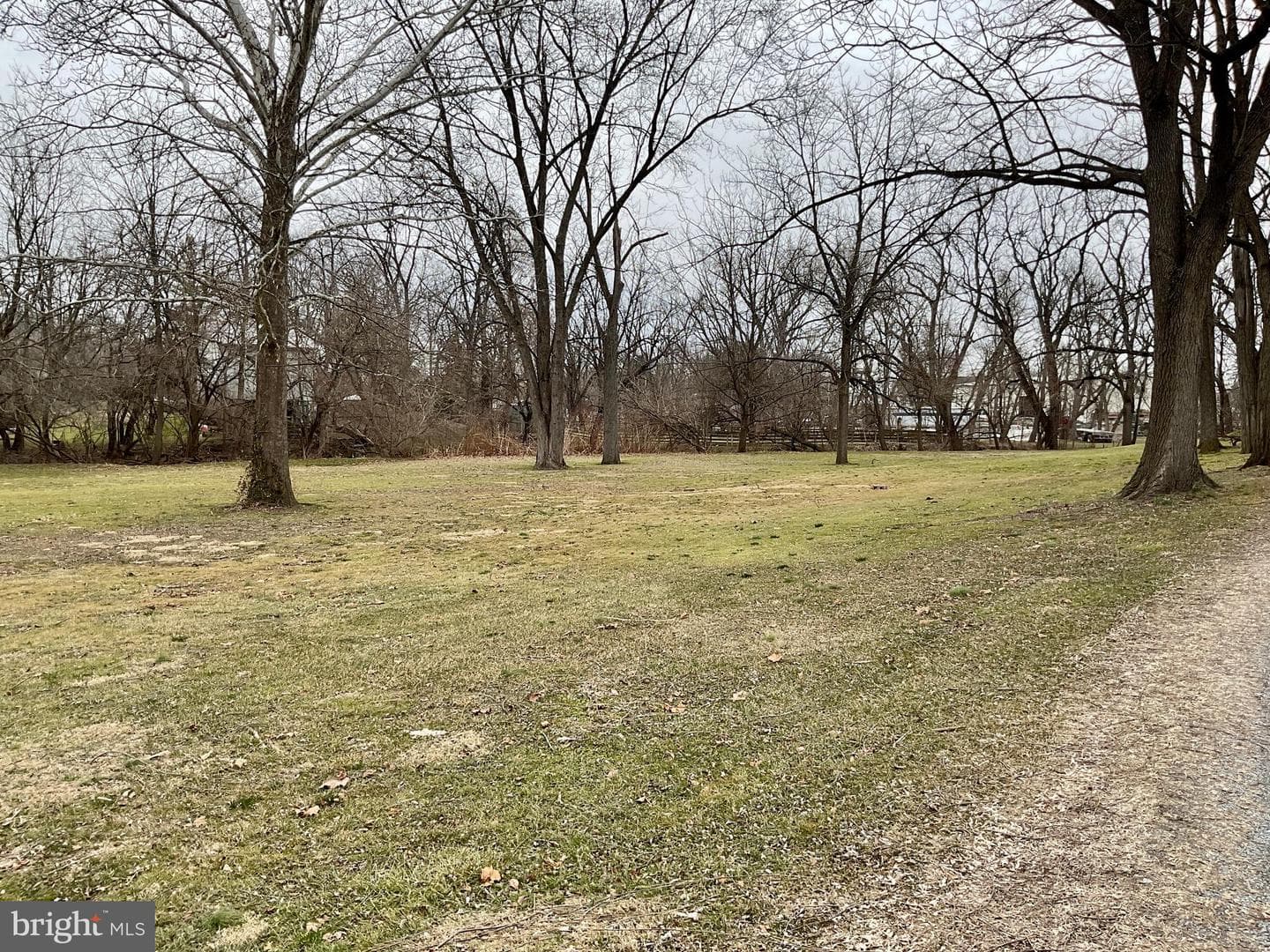 77 Paradise Lane photo 34
