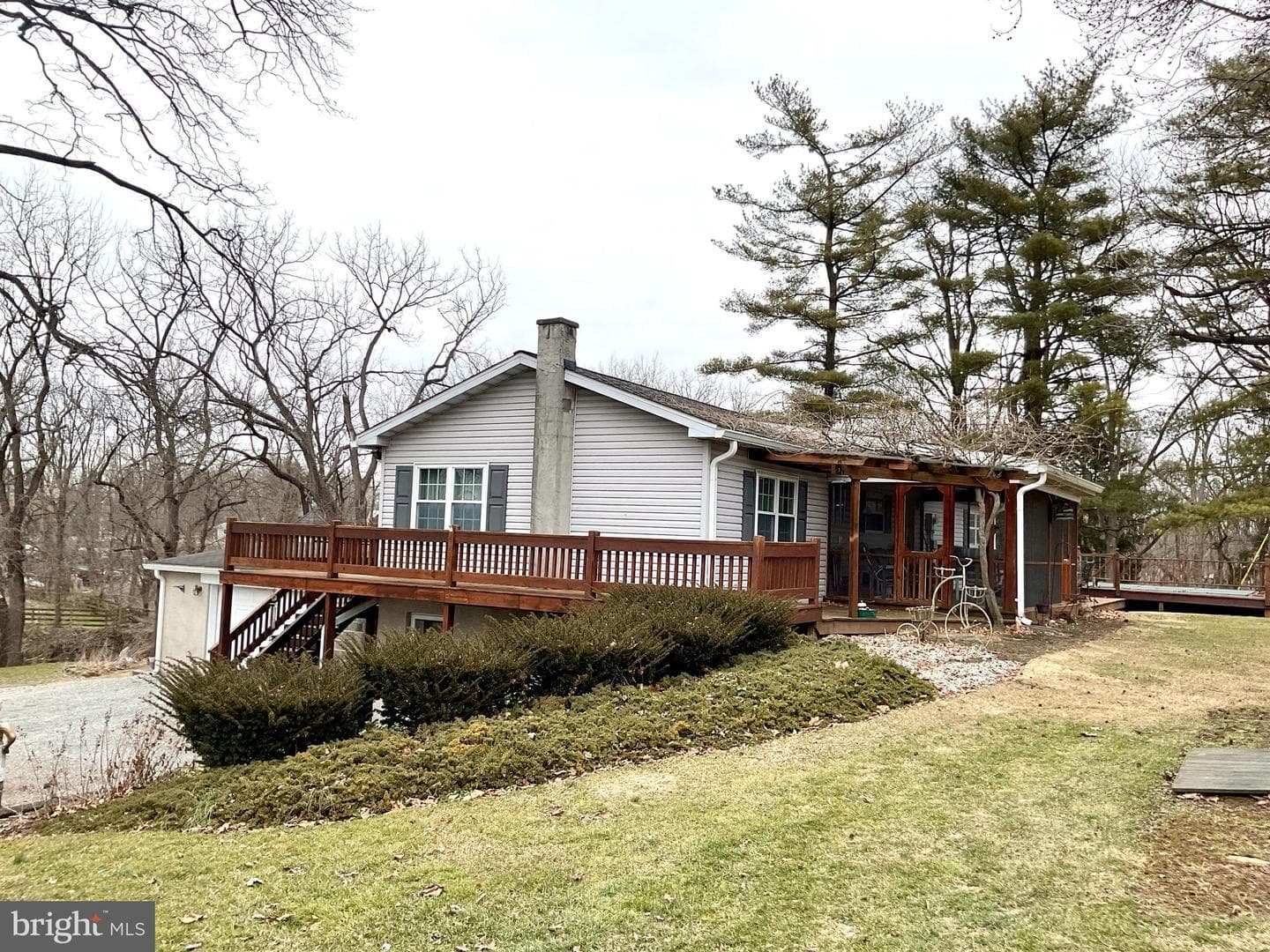 77 Paradise Lane photo 5