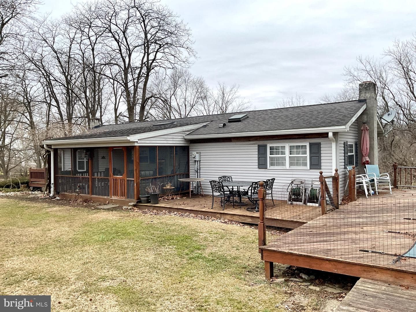 77 Paradise Lane photo 9
