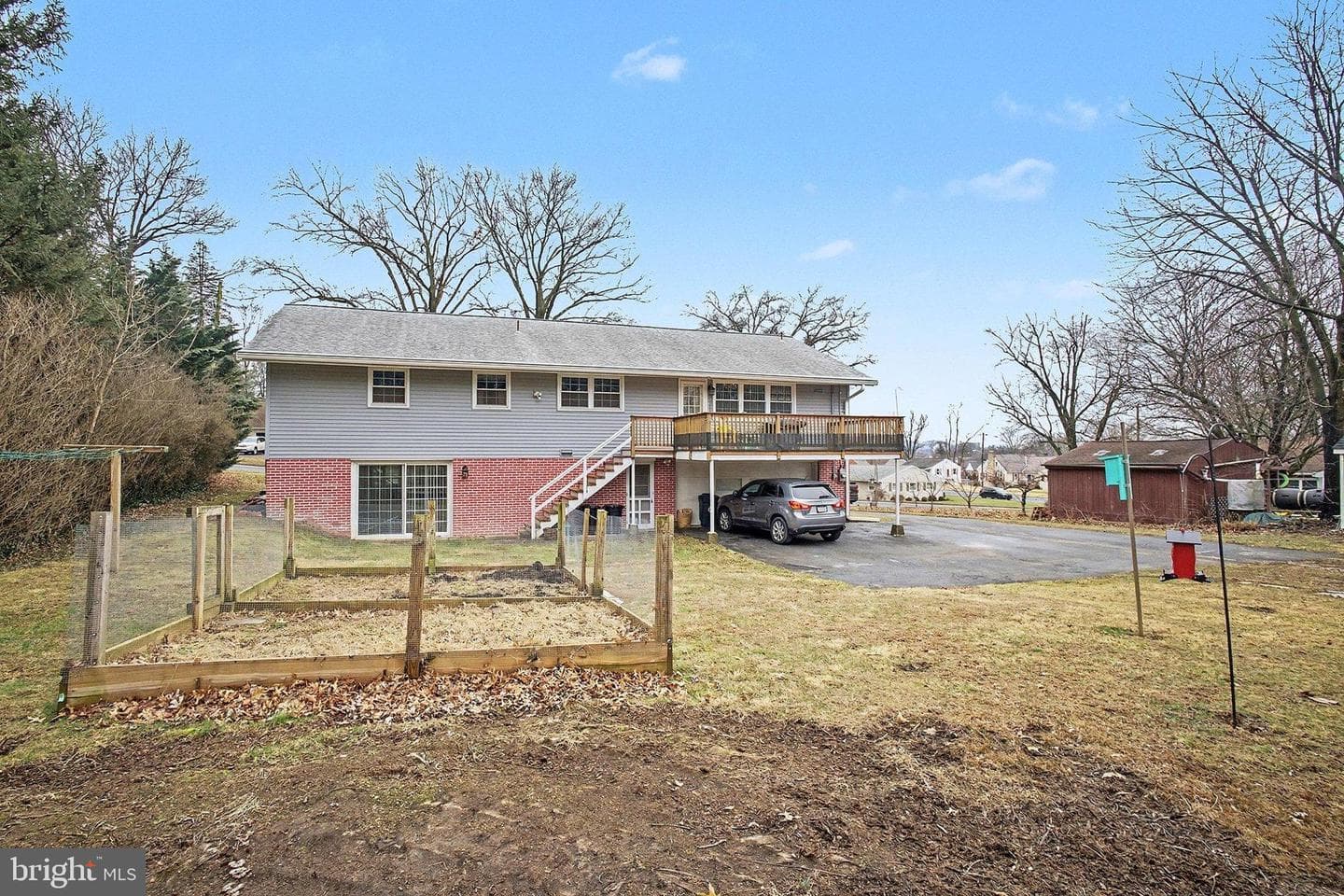 1033 S Mount Joy Street photo 24