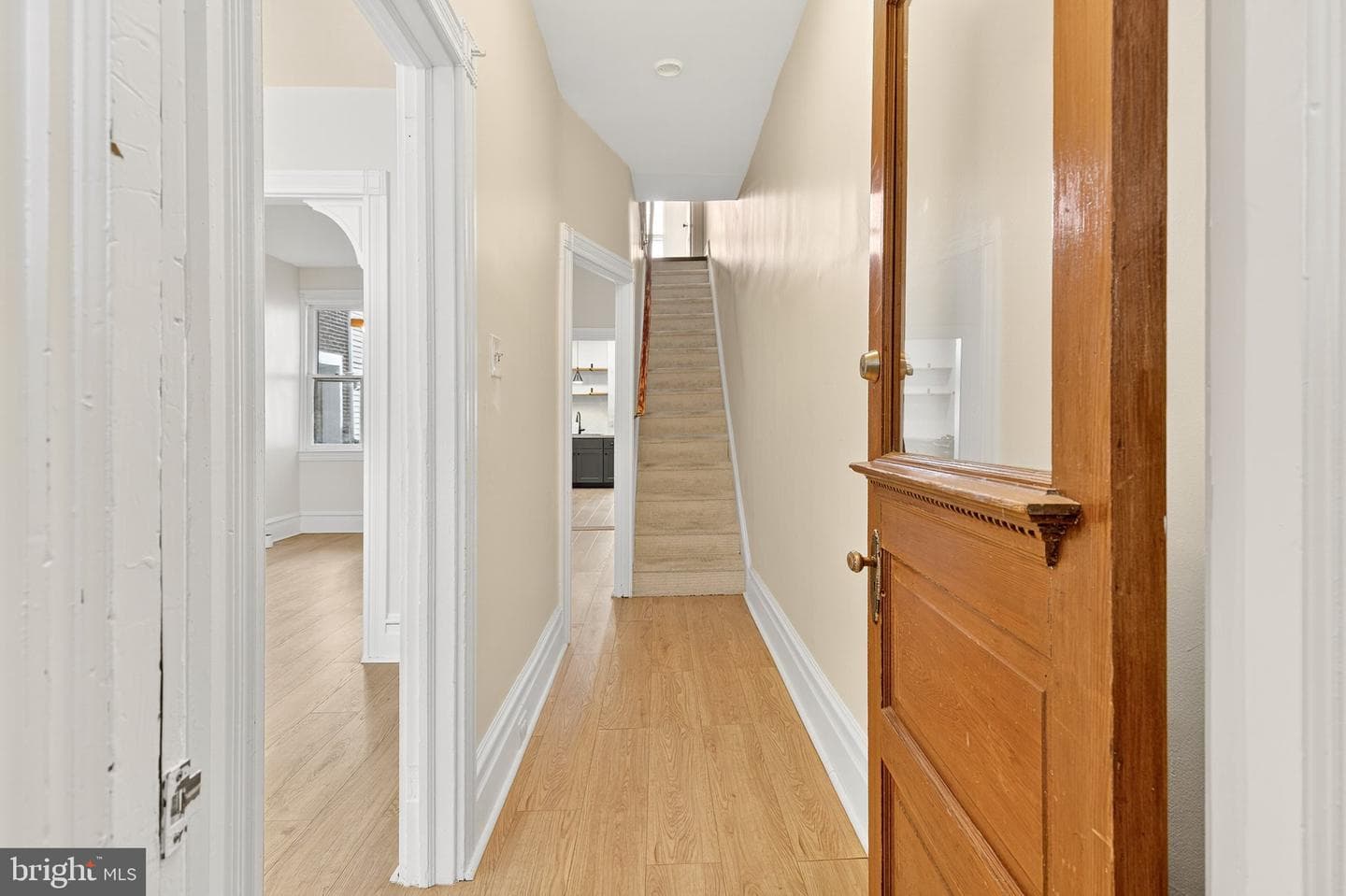 239 Elm Street photo 4
