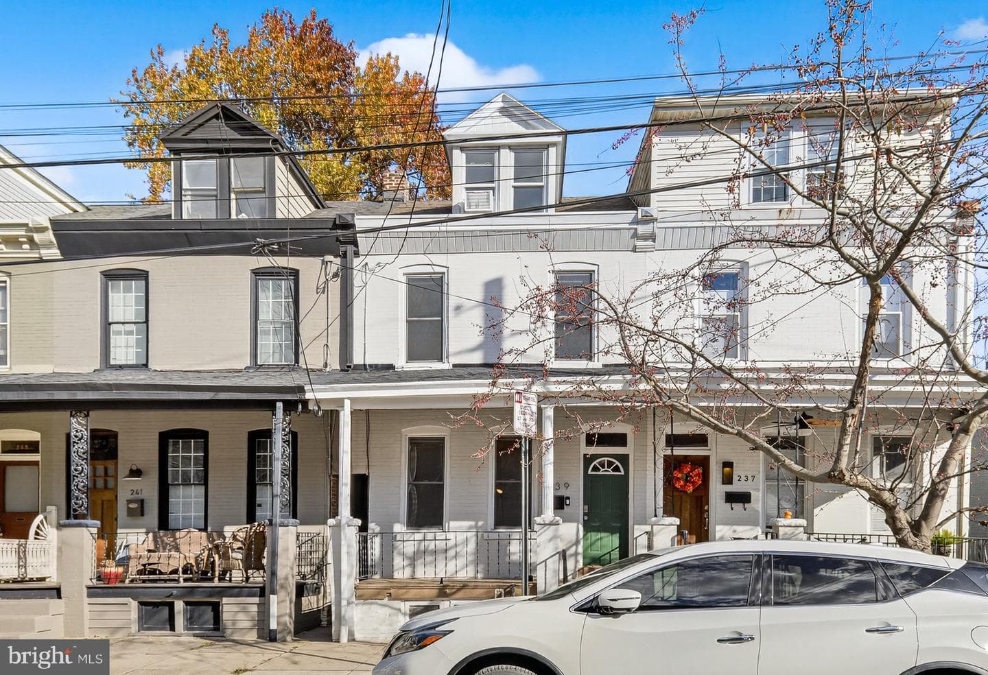 239 Elm Street photo 42