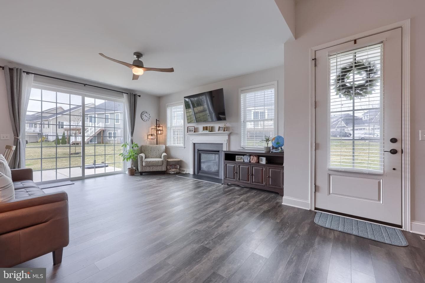 221 Sawgrass Drive photo 4