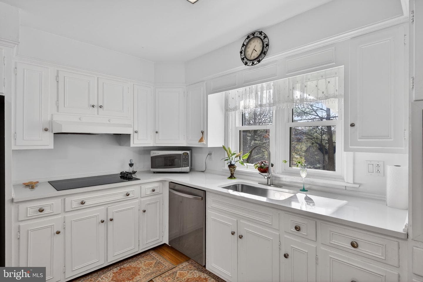 70 Waverly Avenue photo 7