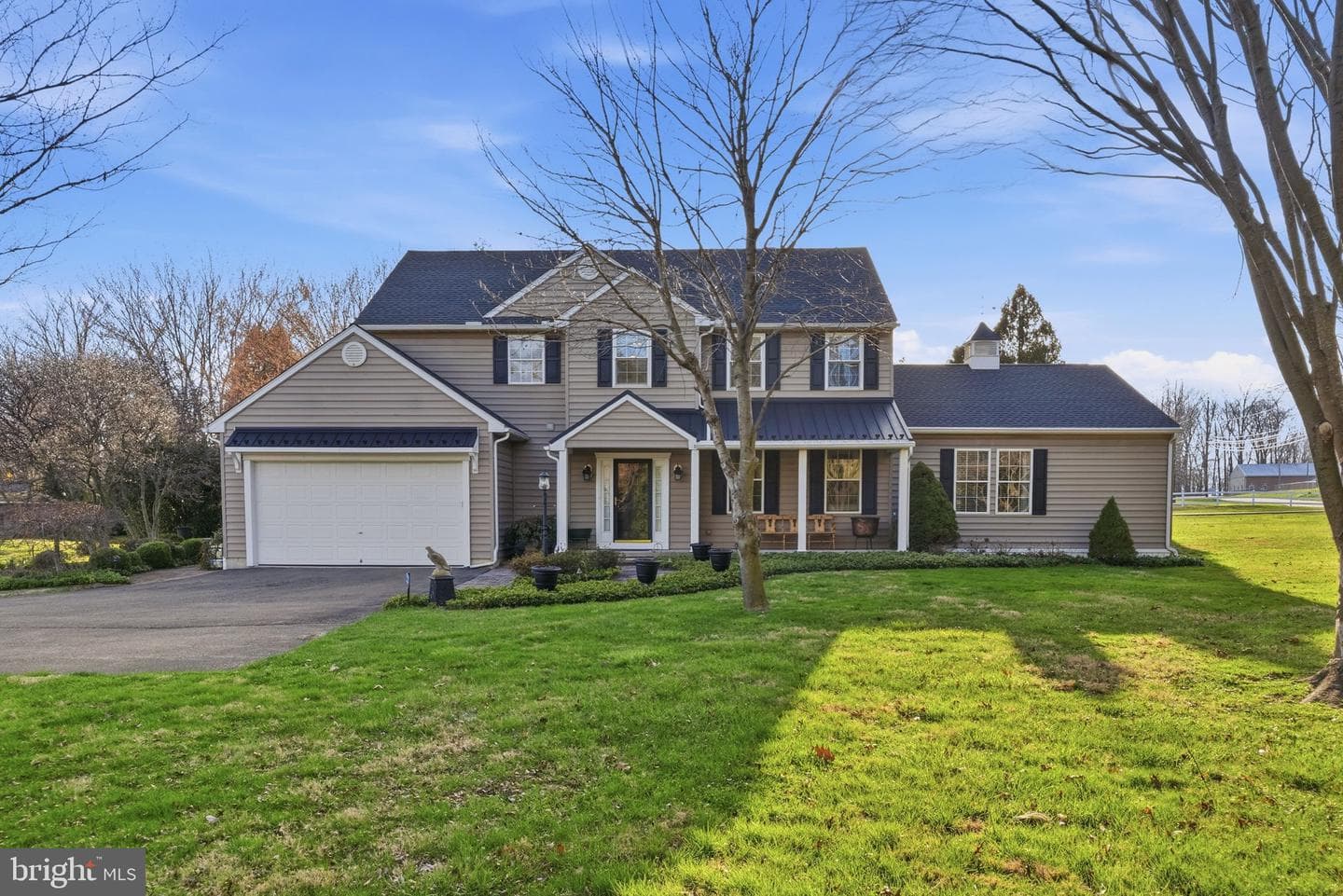 94 Green Lane photo 2
