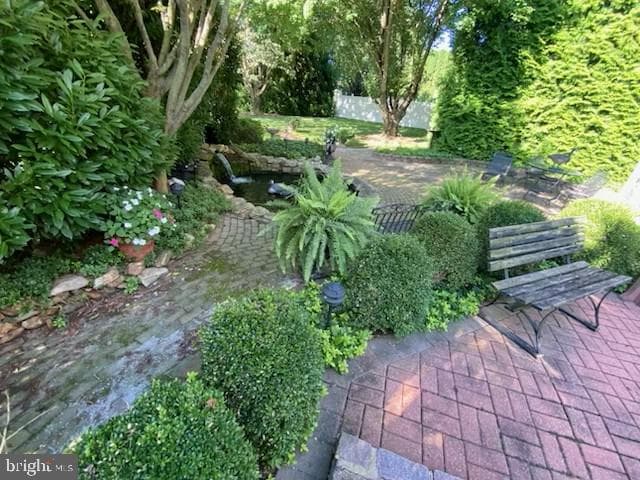 94 Green Lane photo 62