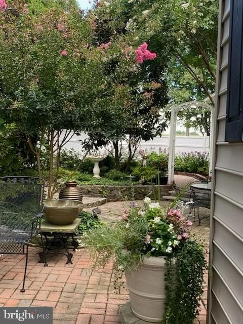 94 Green Lane photo 69
