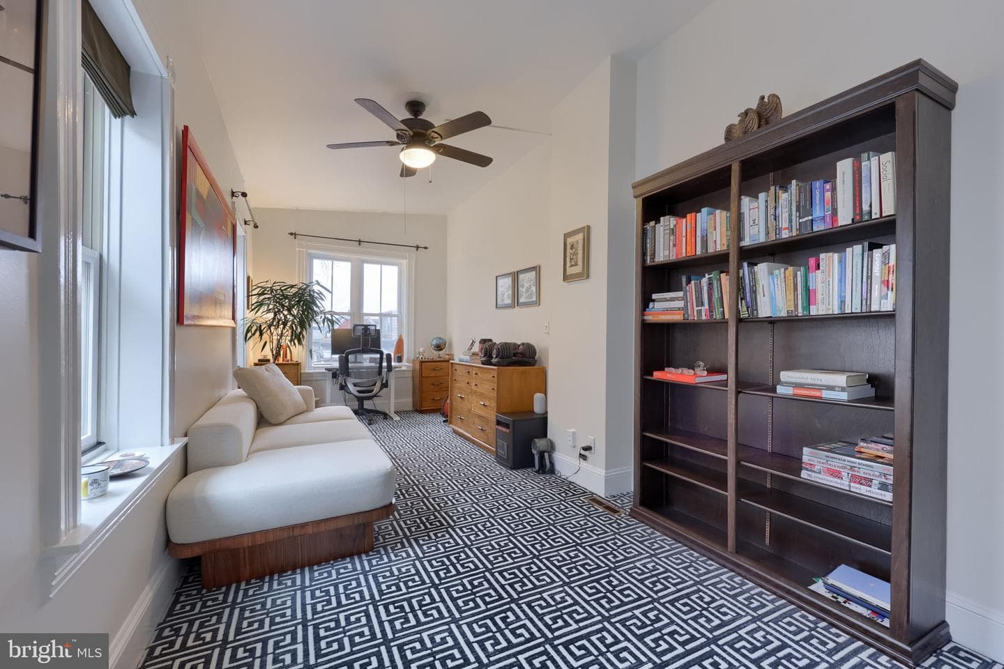 353 E Orange photo 21