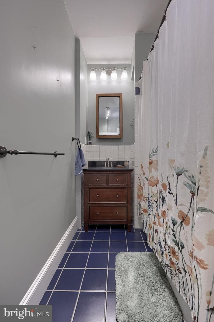 353 E Orange photo 24
