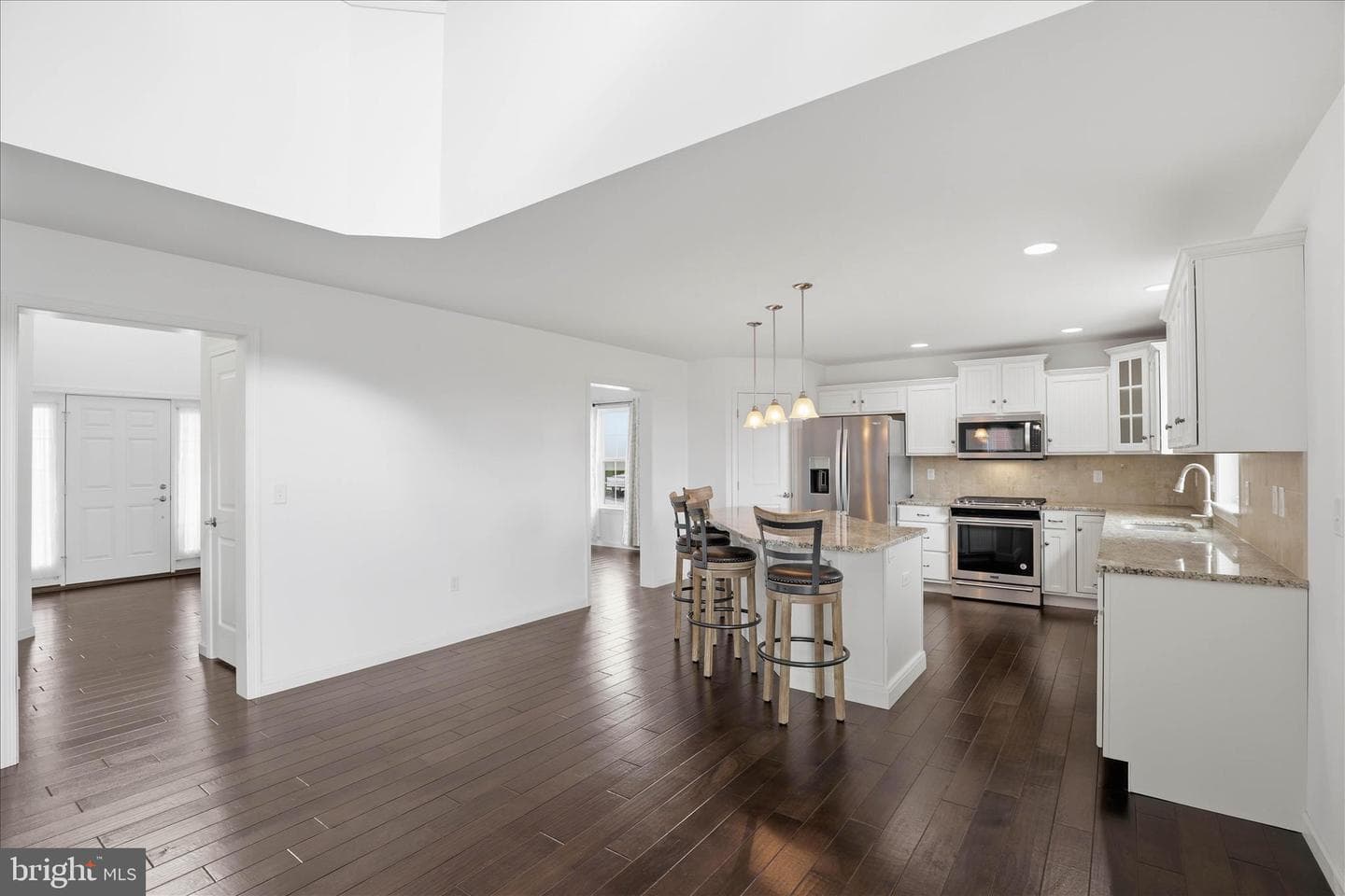 446 Lancer Drive photo 16