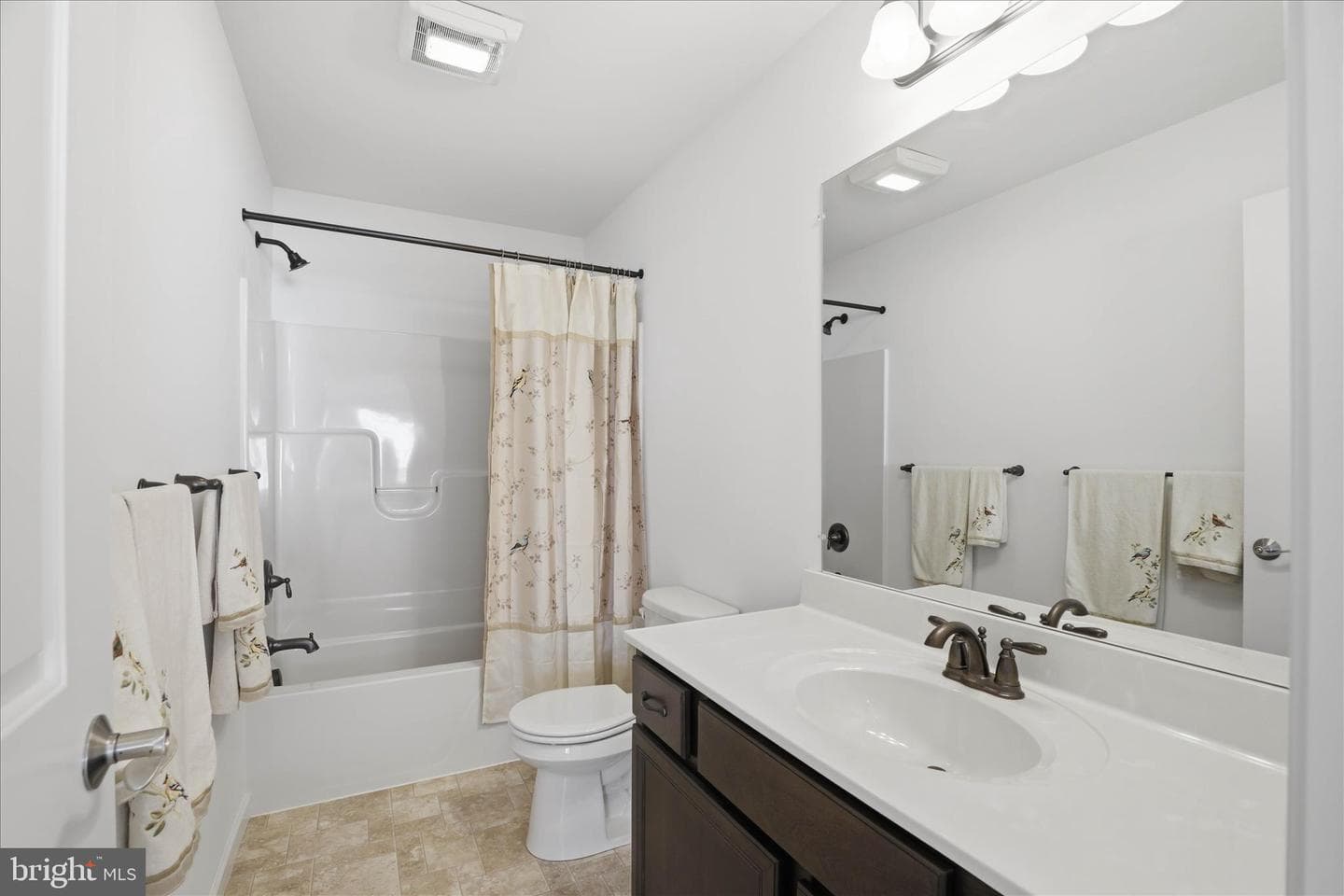 446 Lancer Drive photo 27