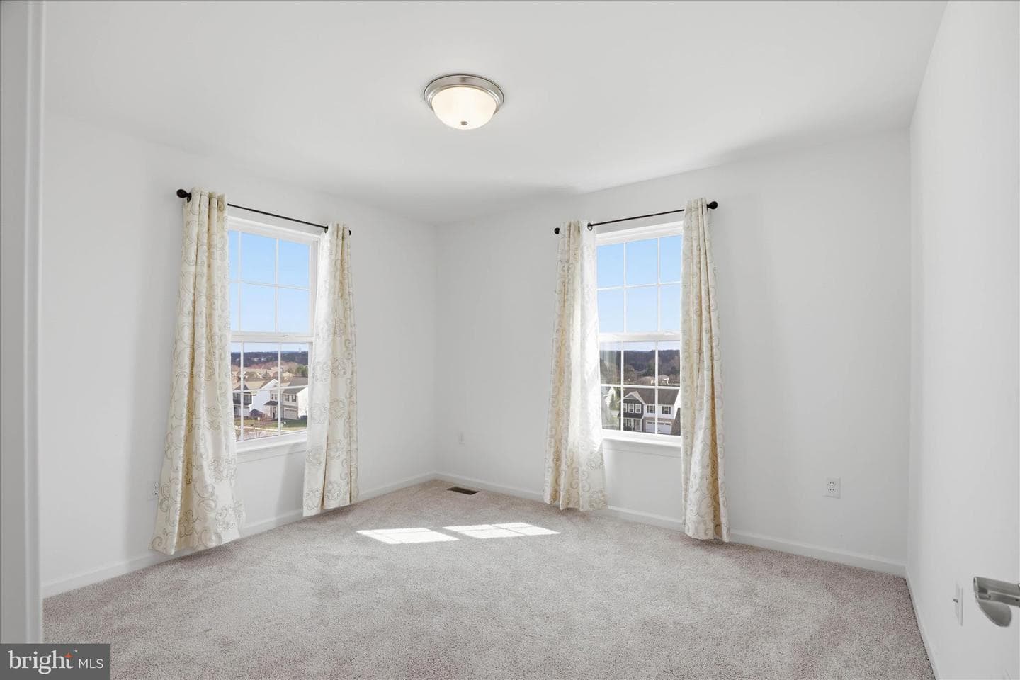 446 Lancer Drive photo 39