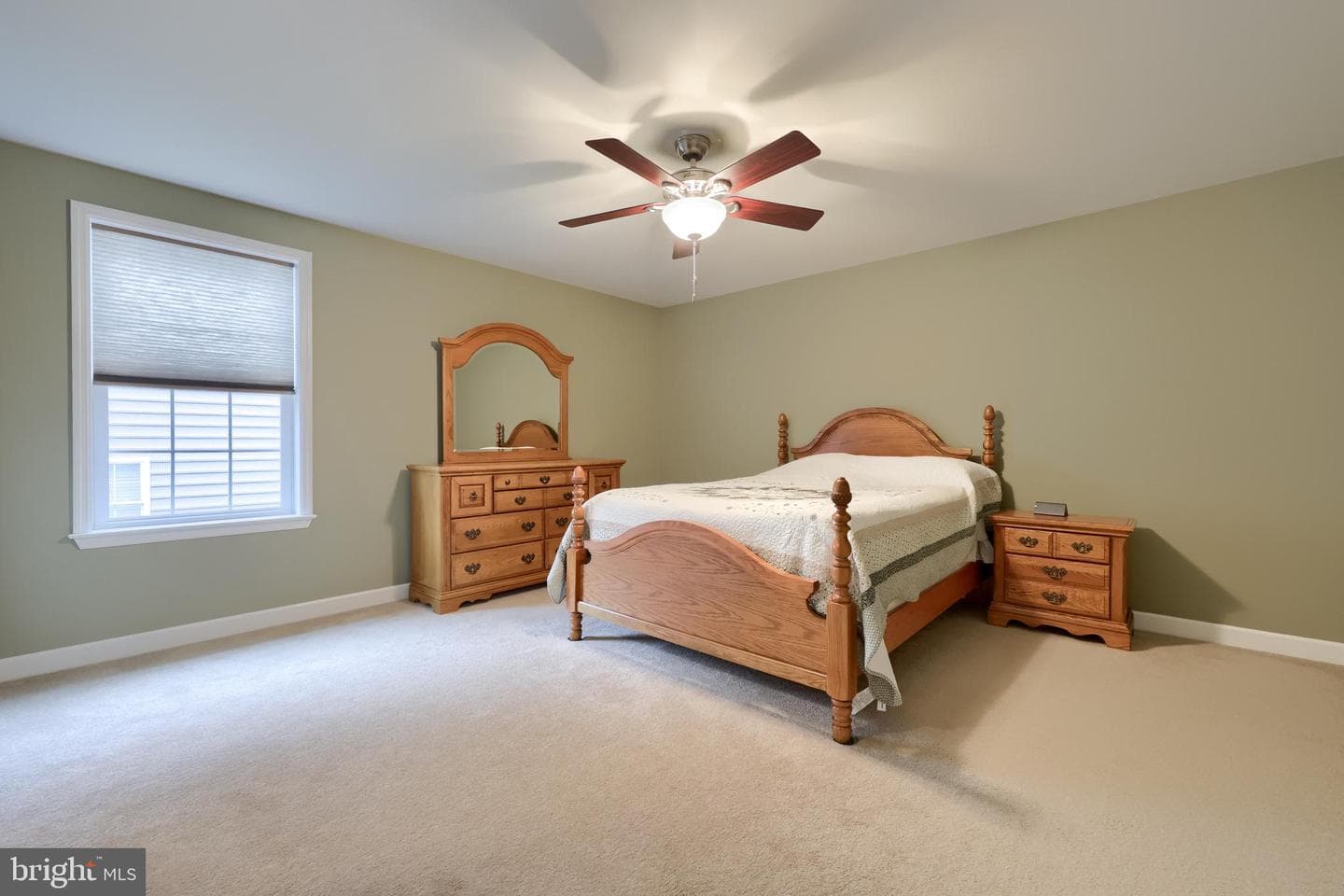 14 Chamberlain Lane photo 34