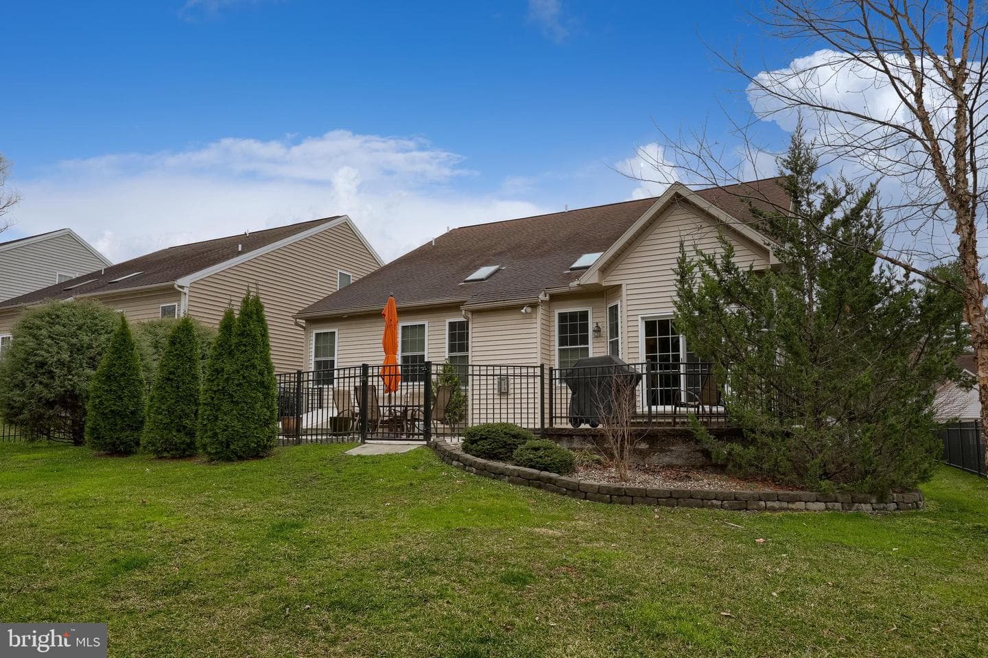 14 Chamberlain Lane photo 41