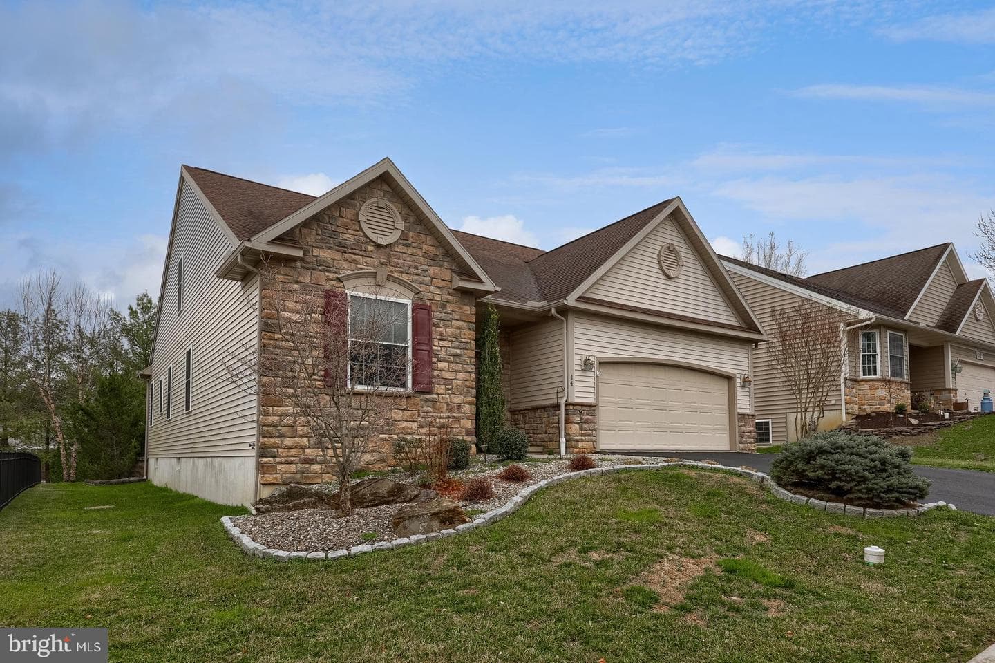 14 Chamberlain Lane photo 43