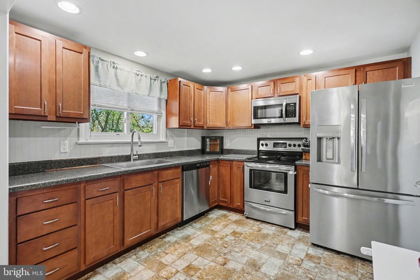 132 Landis Drive photo 7
