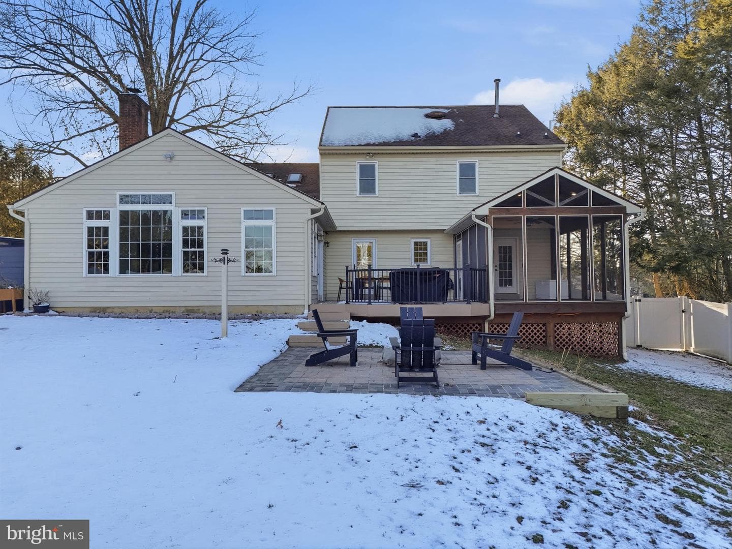 89 Greenfield Road photo 43