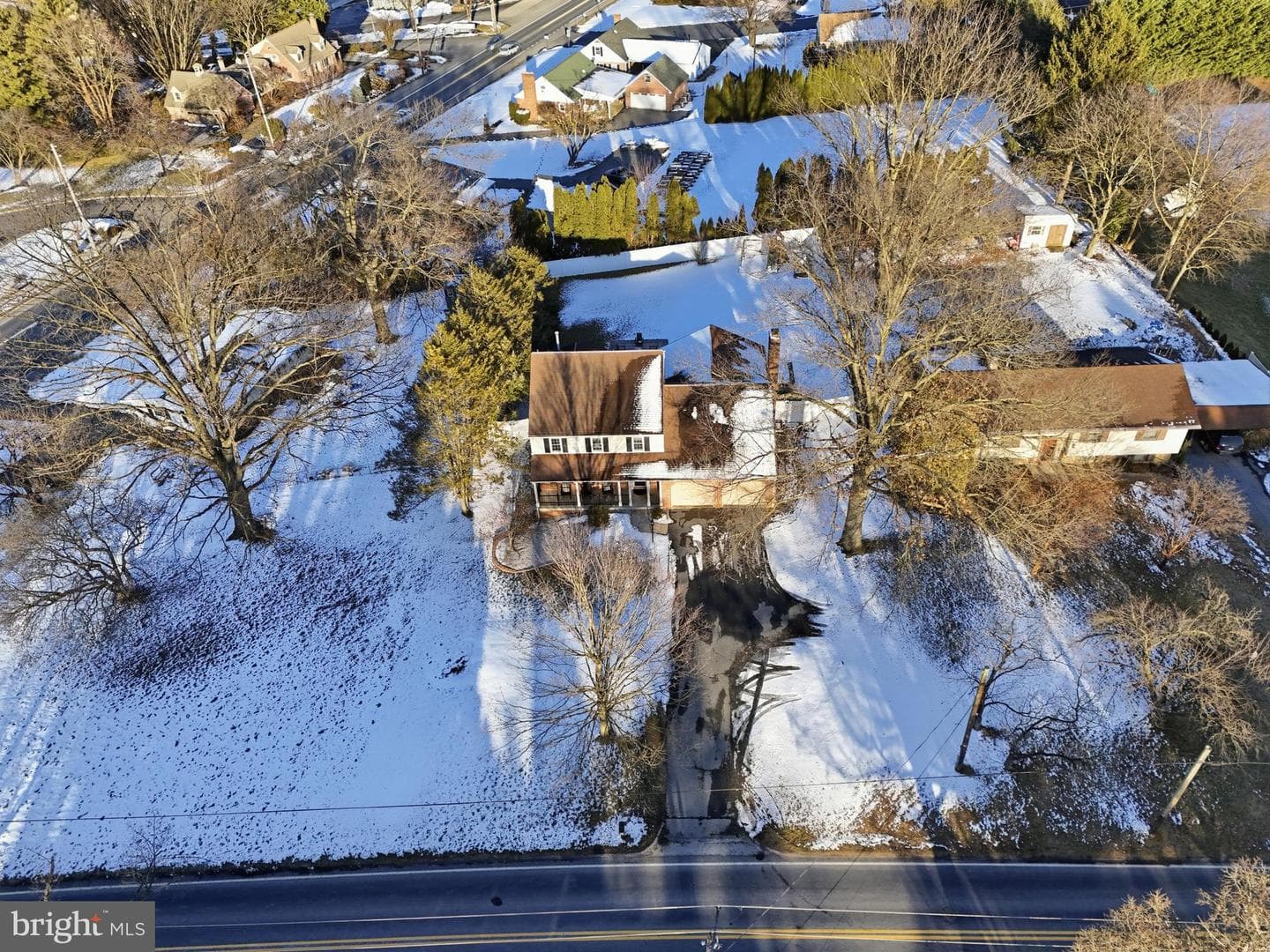 89 Greenfield Road photo 46