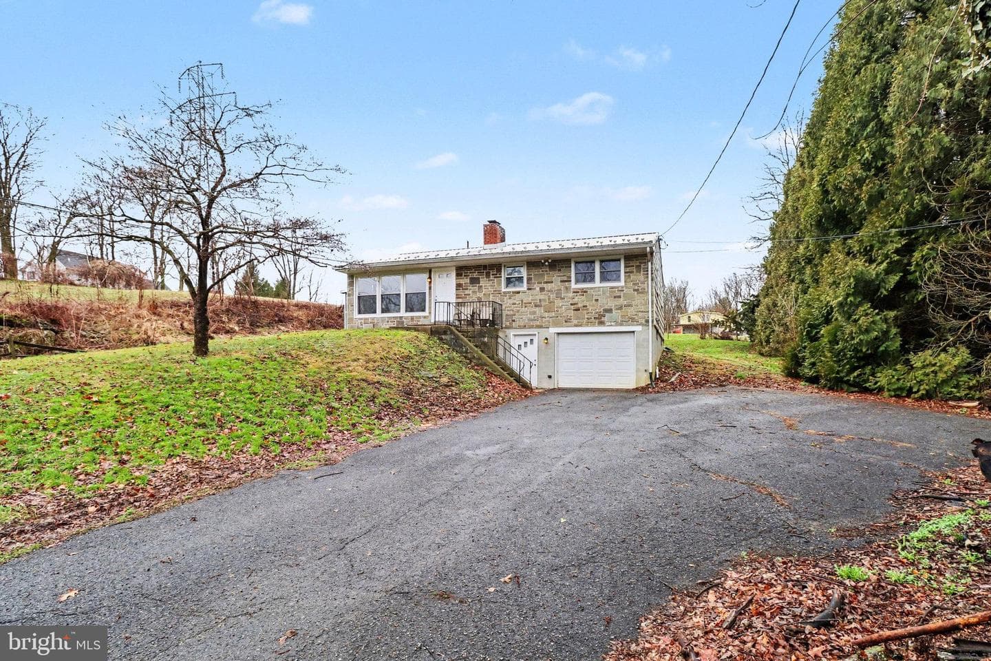 1949 Millersville Road photo 5