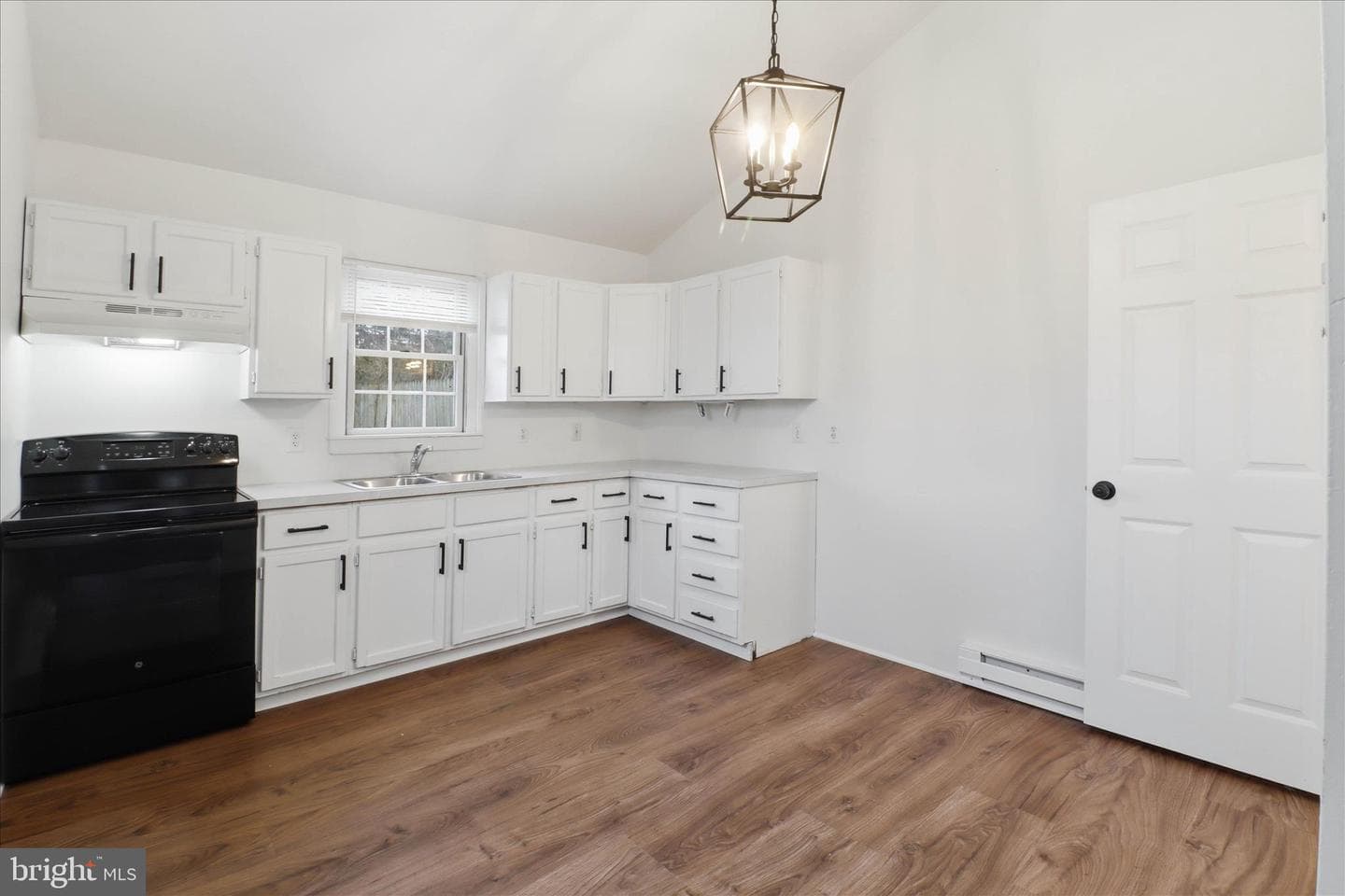 826 Saint Joseph Street photo 13