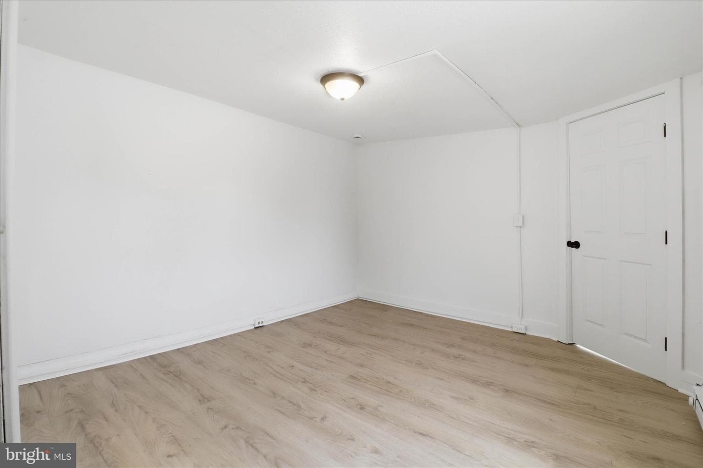 826 Saint Joseph Street photo 28