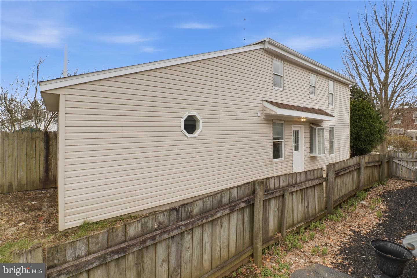826 Saint Joseph Street photo 4