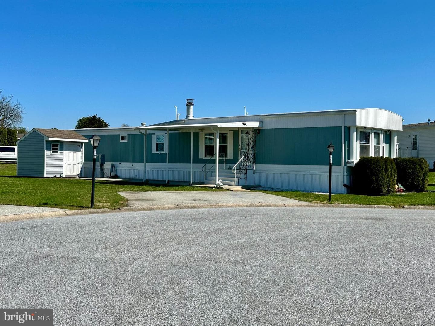 160 Aster Drive photo 2