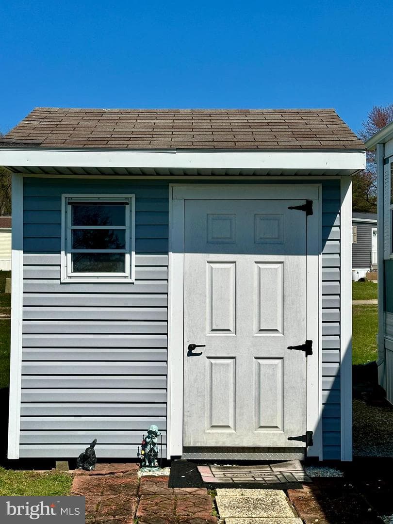 160 Aster Drive photo 6
