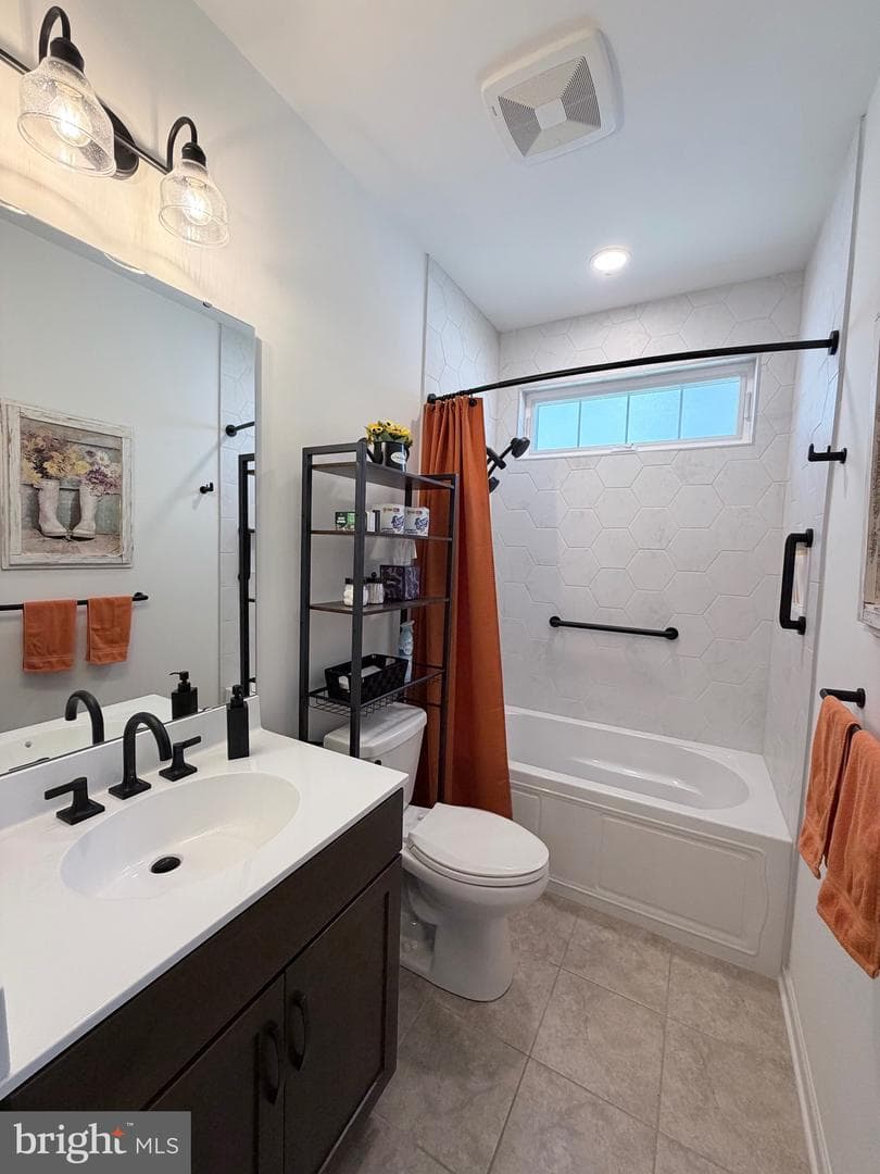 925 Founders Way photo 6