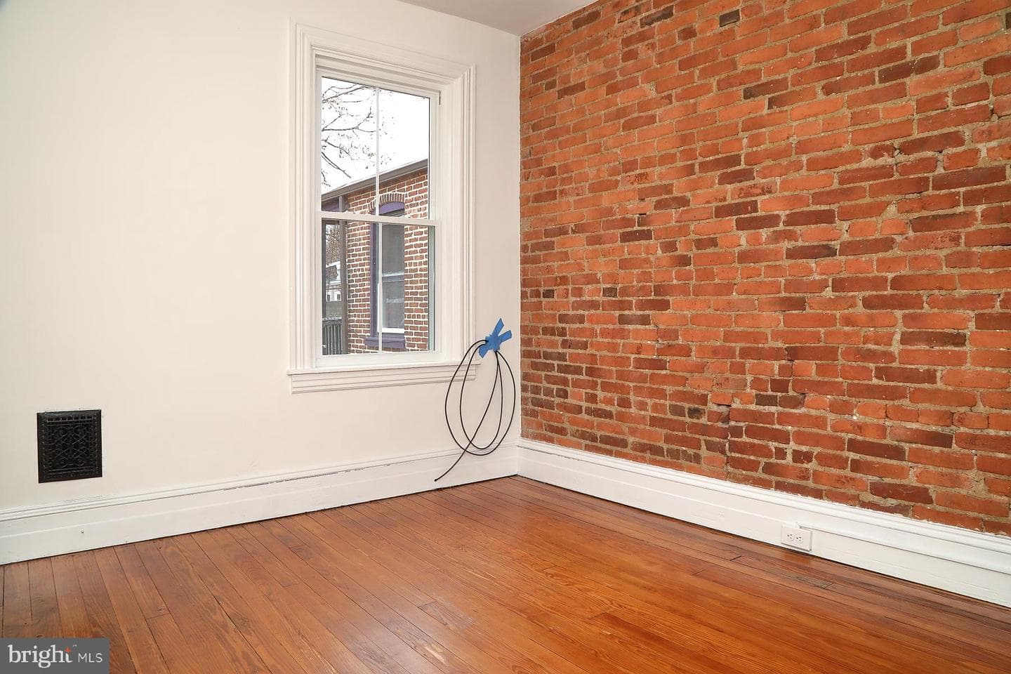 517 Saint Joseph Street photo 18