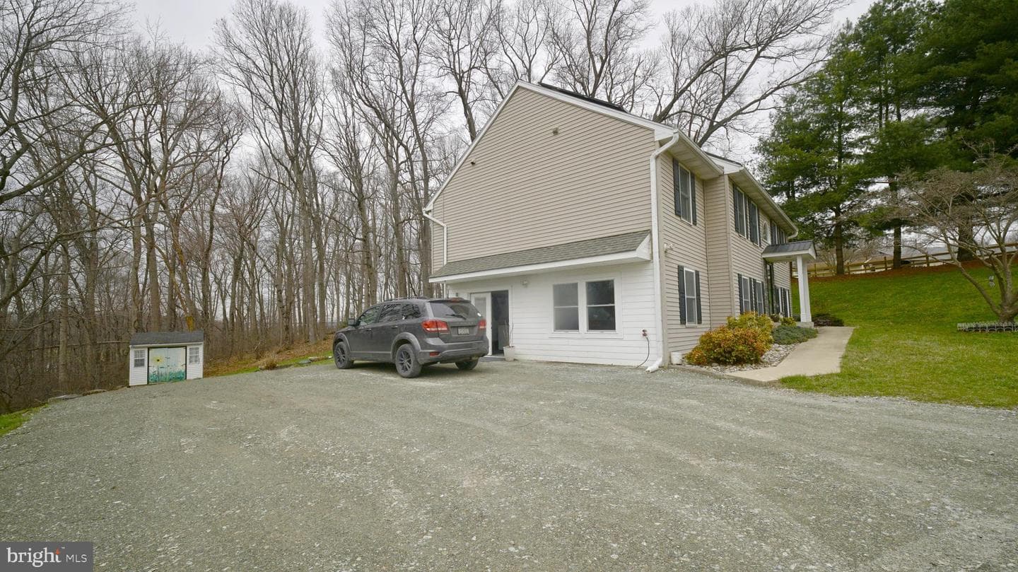 700 King Pen Road photo 27