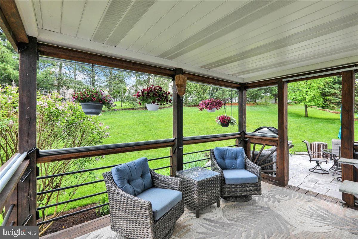 201 Cedar Hollow photo 16