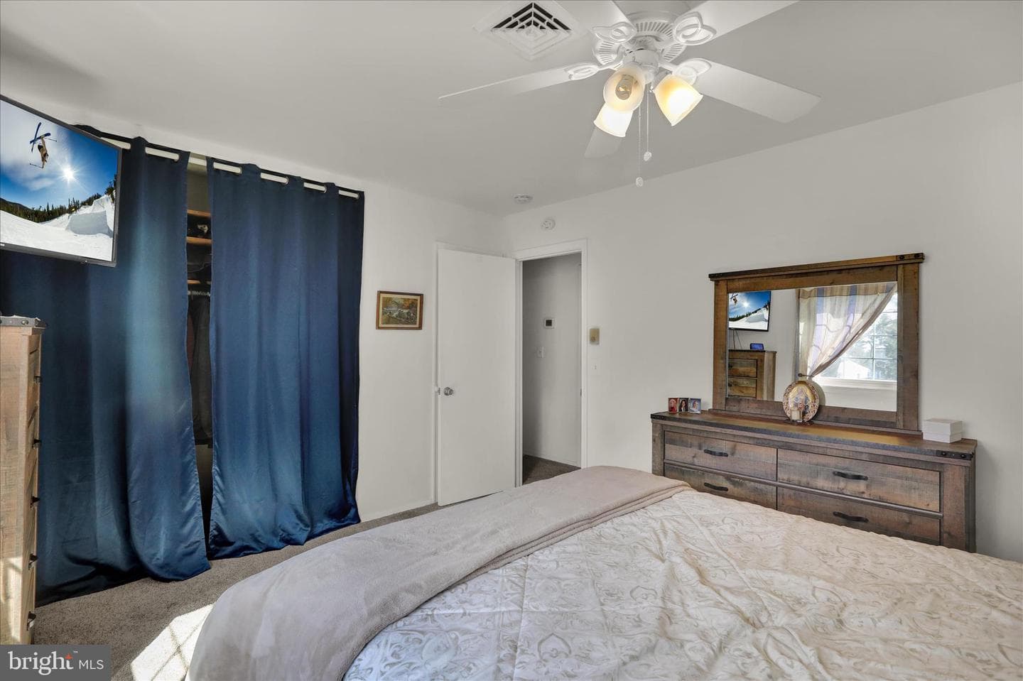 1818 Sturbridge Drive photo 32