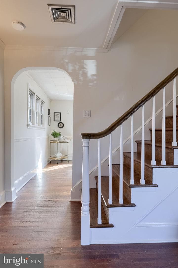 1026 W Ross Street photo 16