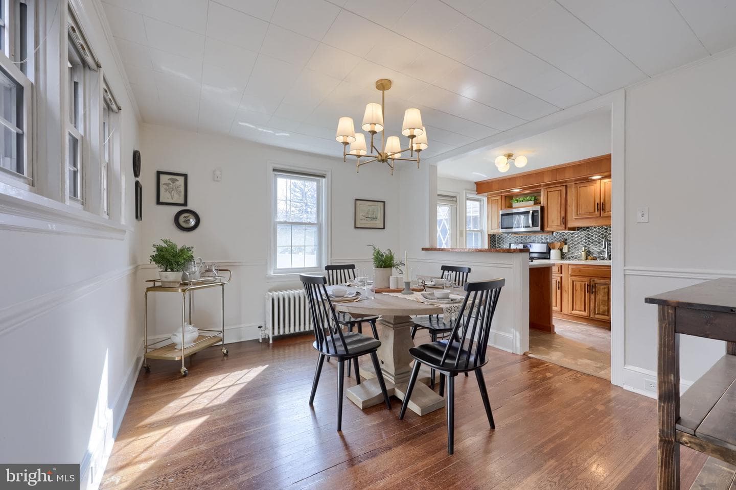 1026 W Ross Street photo 18