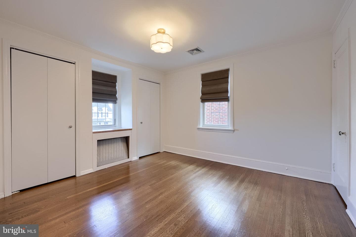 1026 W Ross Street photo 34