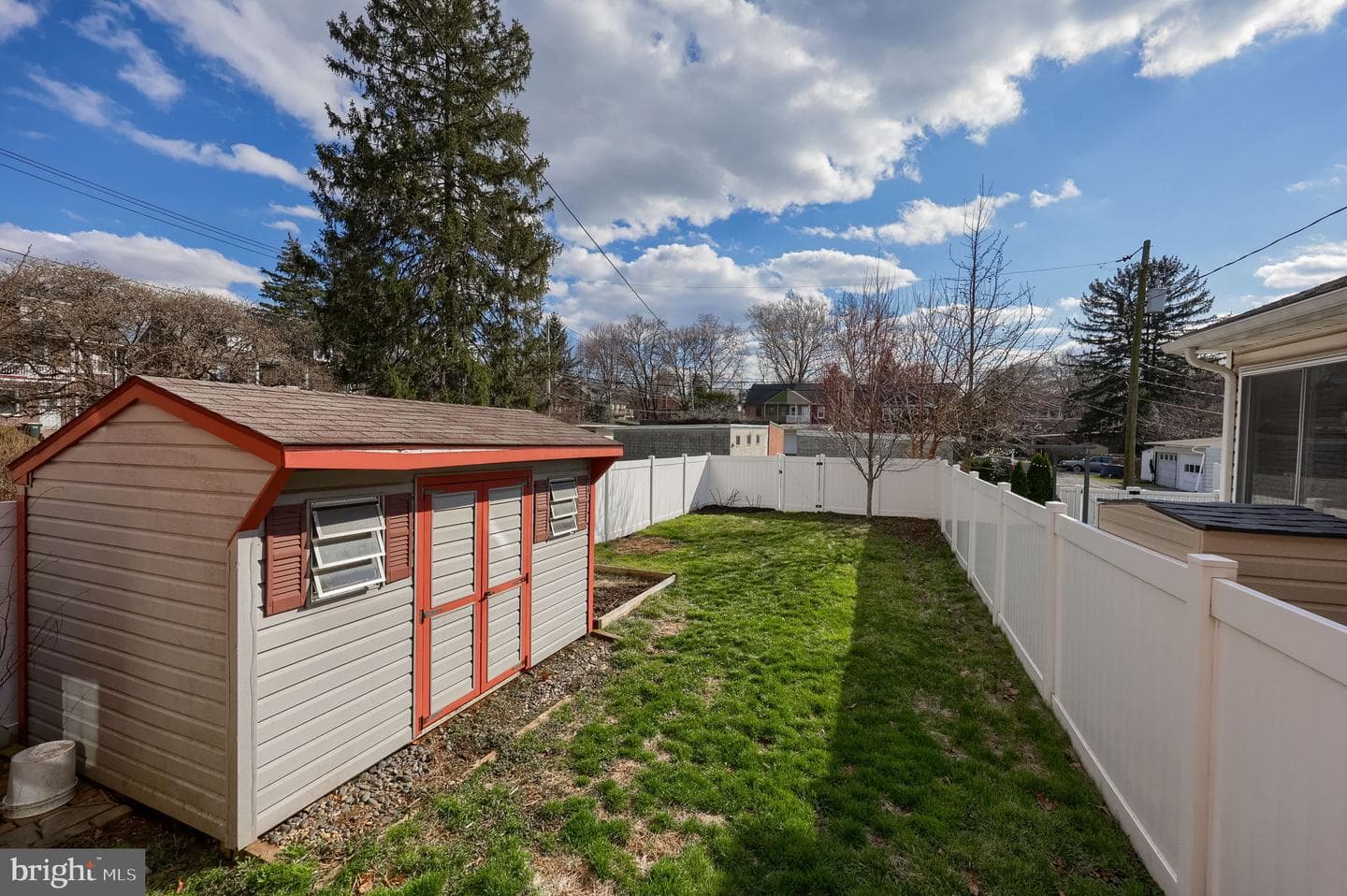 1026 W Ross Street photo 51